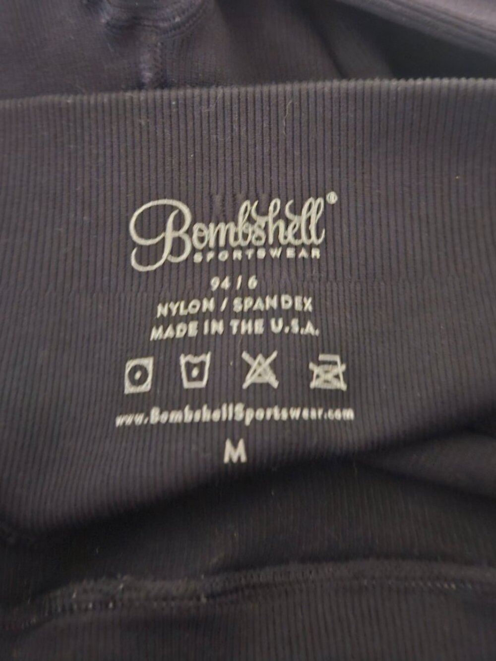 Bombshell Sportswear - Picture 3 of 3